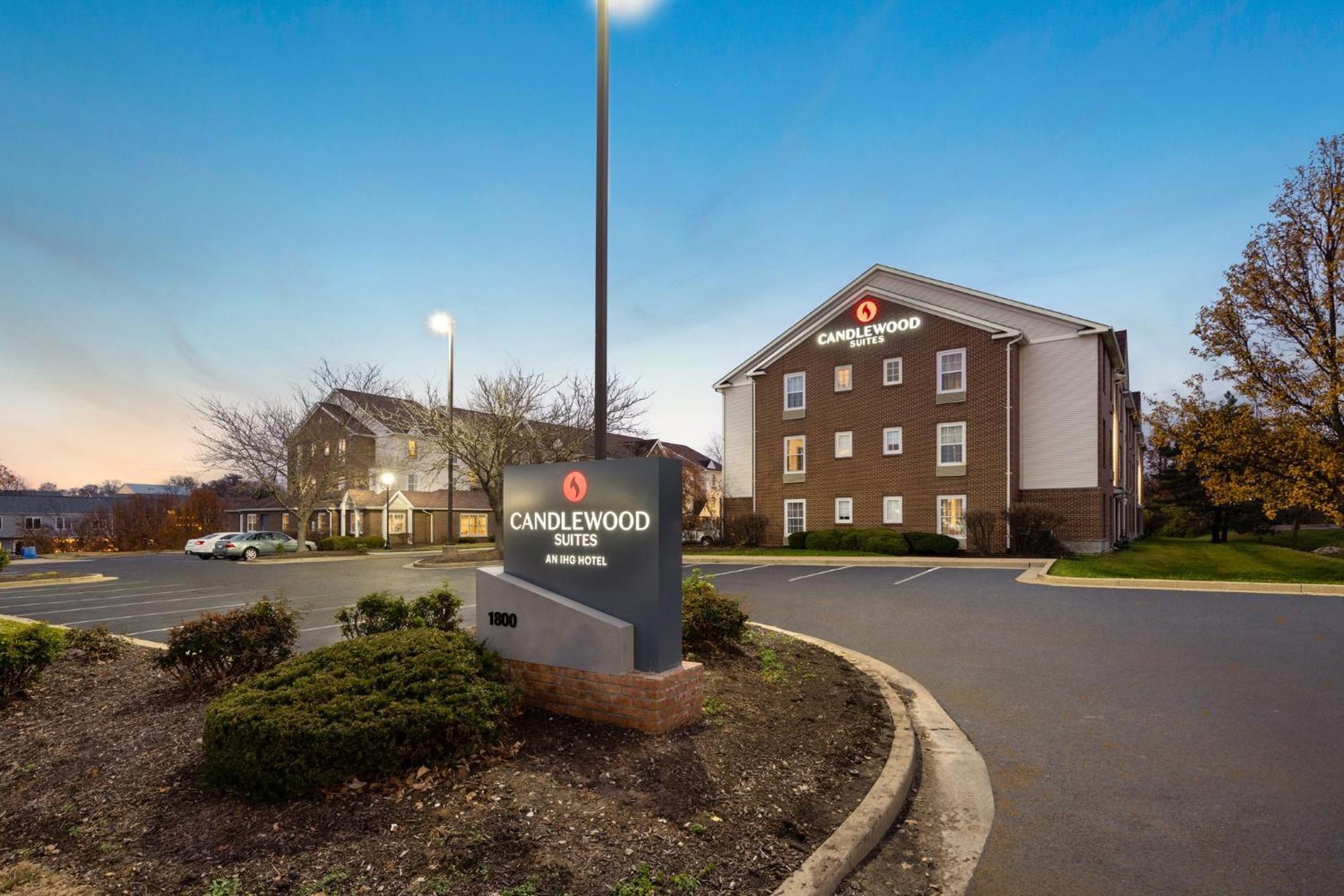 Candlewood Suites St Louis St Charles By Ihg Saint Charles Екстериор снимка